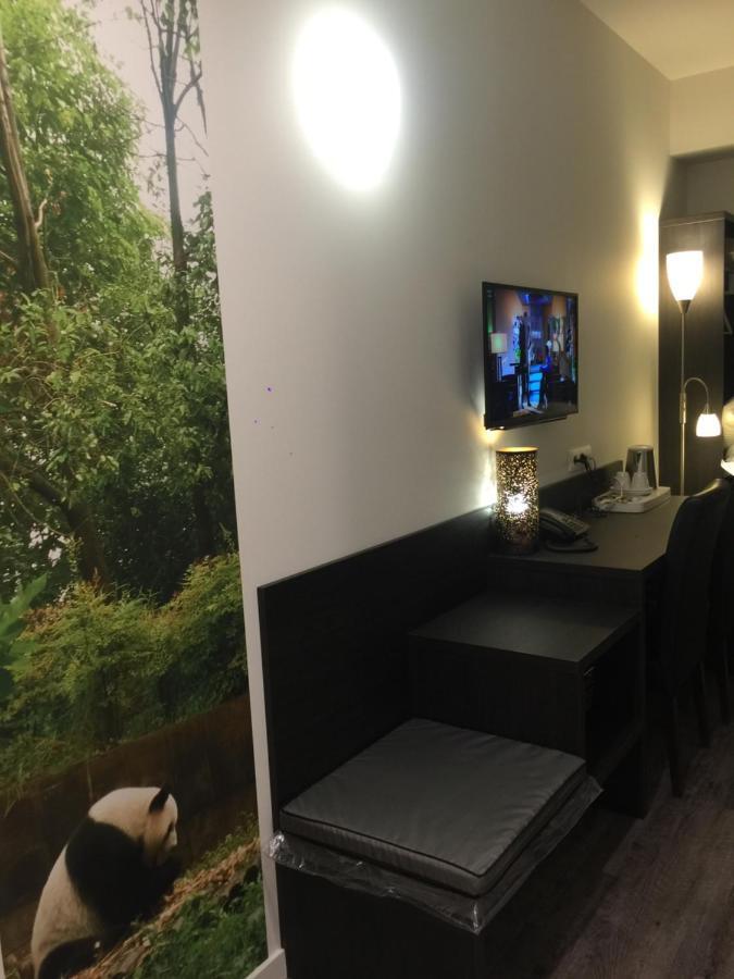 Hotel cité impériale ye à Mettet Extérieur photo
